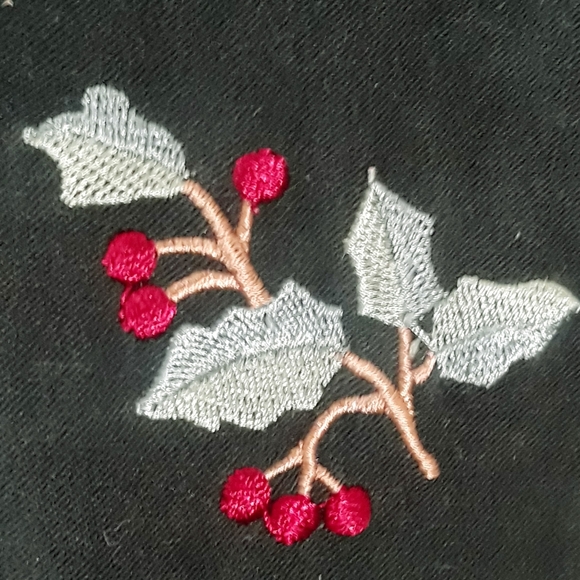 Vtg Christopher & Banks Green Velour Shirt with Holly Pinecone Patches - Large - Picture 13 of 13